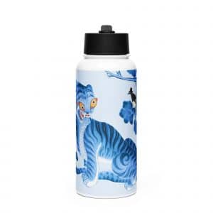 Stainless steel water bottle with a straw lid